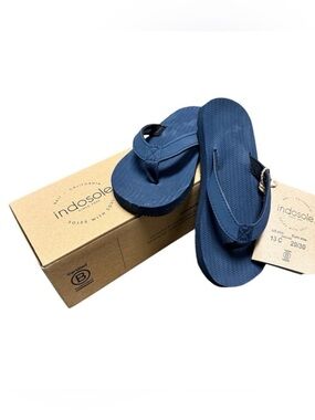 NWT Indosole kids Sandals Blue Recycled Tires Grom’s 13C